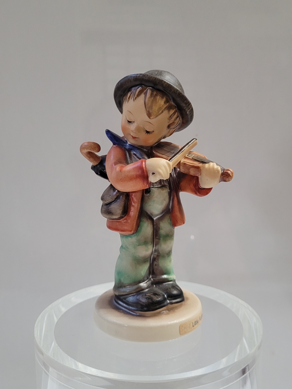 Vintage Goebel Hummel Figurine LITTLE FIDDLER